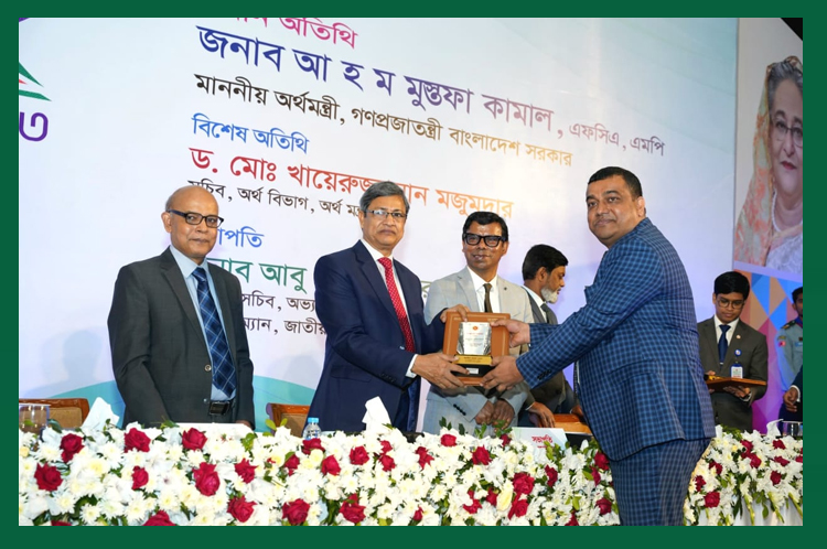 দেশের দ্বিতীয় সর্বোচ্চ করদাতার সম্মাননা পেলেন জাহেদ ইকবাল