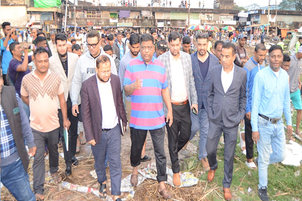 রমজানের আগেই ‘হকার সমস্যা’র সমাধান হবে-মেয়র আনোয়ারুজ্জামান